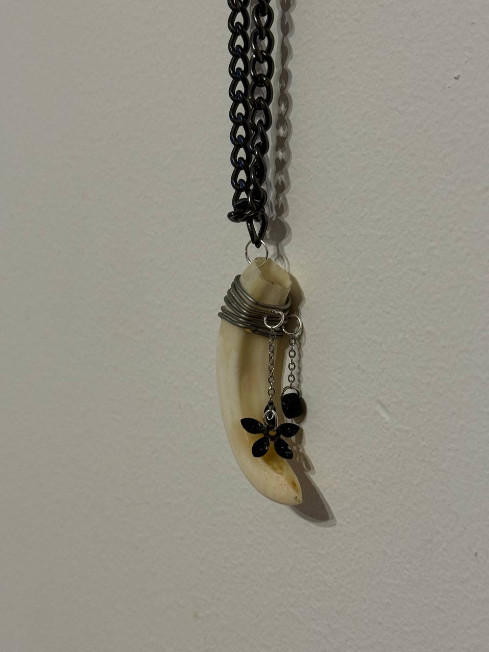 Göltr | Wild Boar Tusk Necklace with Black Charms